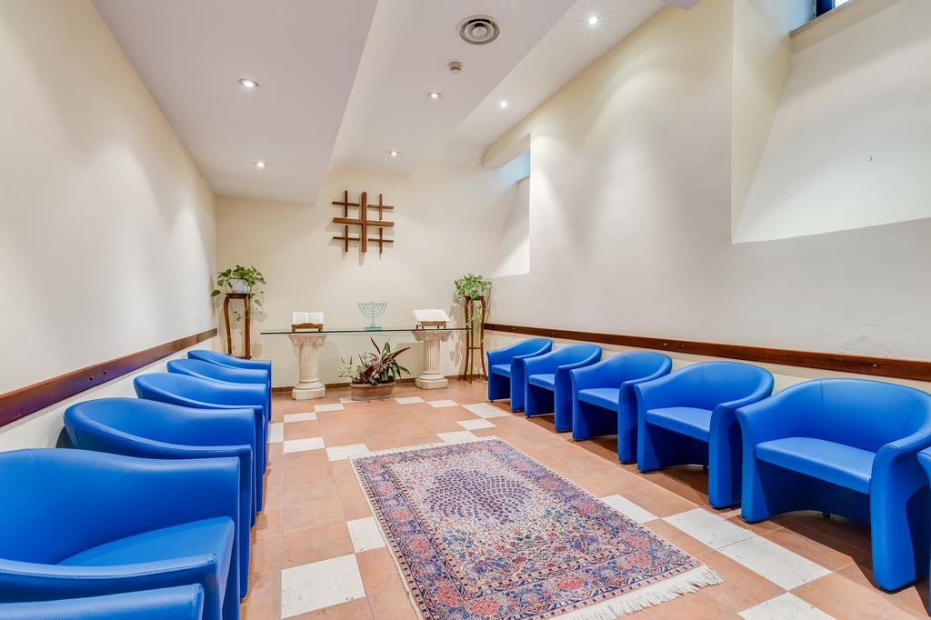Domus Carmelitana Hotel Rome Exterior photo